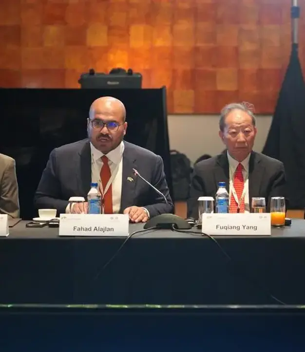 [:ar]شراكة إستراتيجية بين كابسارك وجامعة بكين لبحث سبل التعاون في مجال الطاقة