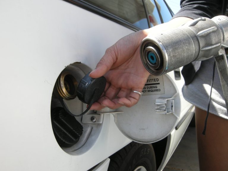 ورشة عمل تكشف دور المستهلكين في زيادة تحسين كفاءة نقل الوقود واستخدامه