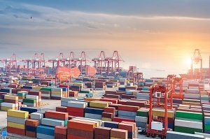 إلغاء الرسوم الصينية يرفع مبيعات المواد البلاستيكية الخليجية 410 ملايين ريال