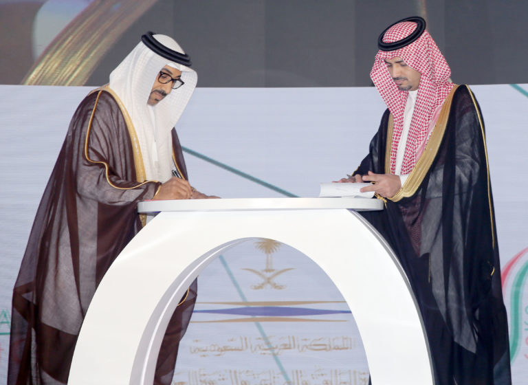 «كابسارك» وهيئة الربط الكهربائي الخليجي يسعيان لتعزيز الشراكة البحثية لتحسين أسواق الكهرباء